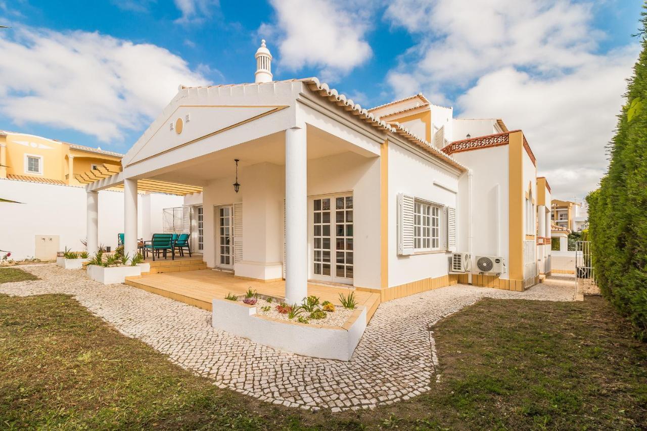לאגוּ‏ש New Dawn'S Guesthouse By Algarve Golden Properties מראה חיצוני תמונה