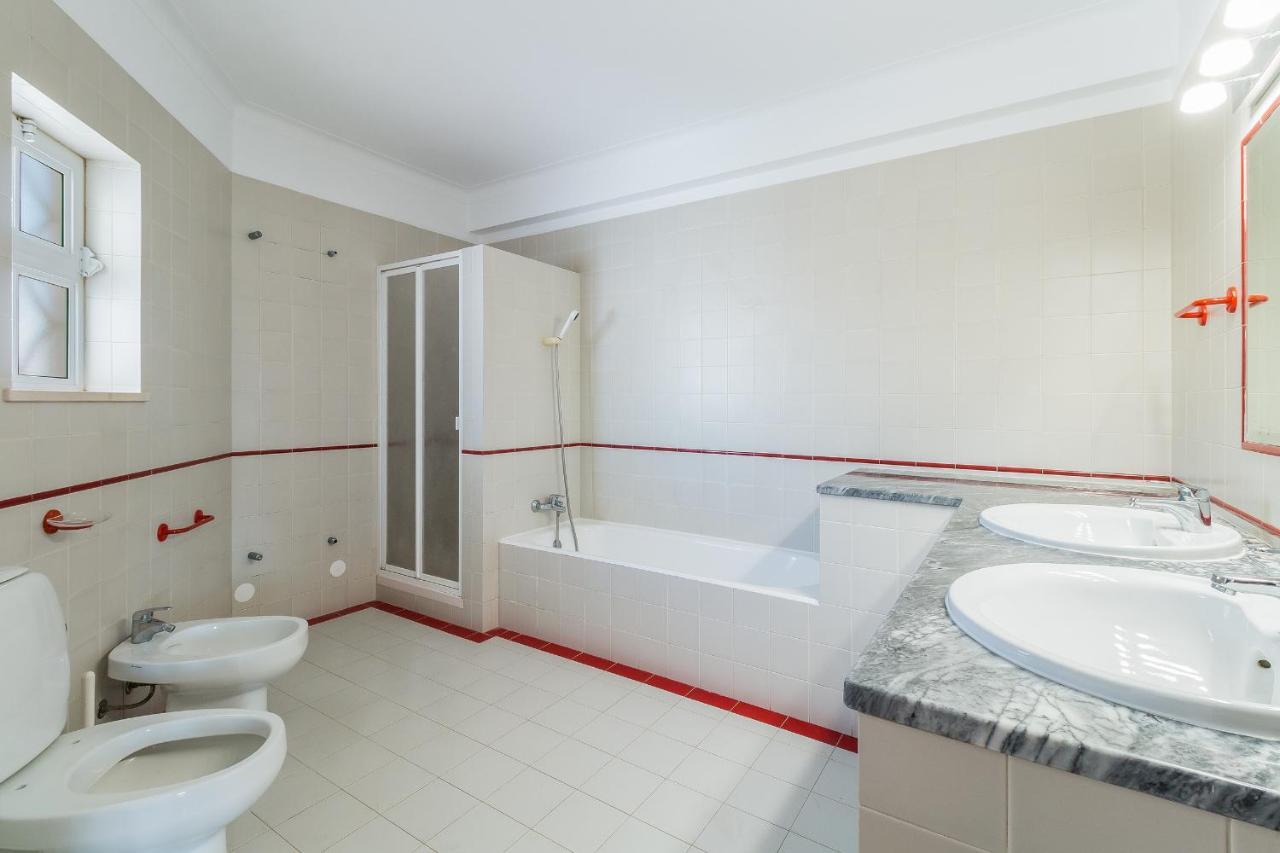 לאגוּ‏ש New Dawn'S Guesthouse By Algarve Golden Properties מראה חיצוני תמונה