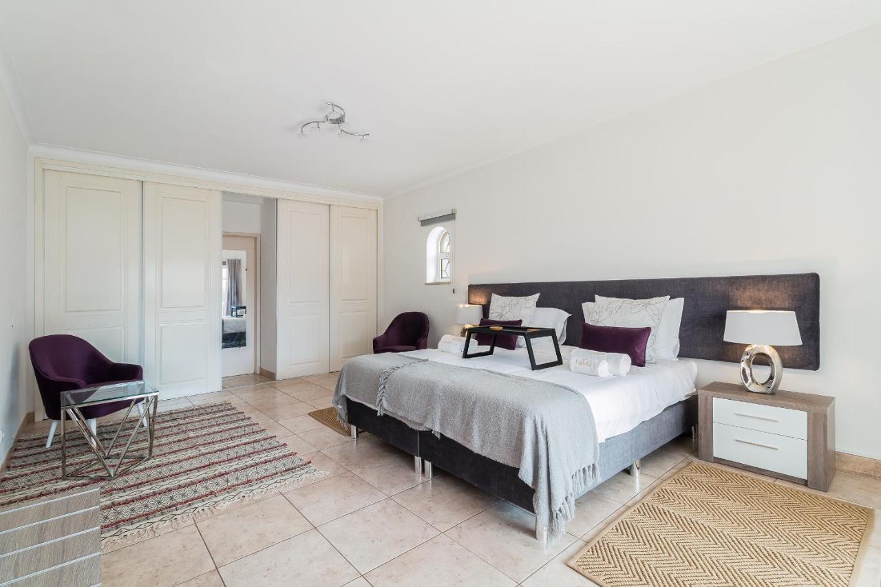 לאגוּ‏ש New Dawn'S Guesthouse By Algarve Golden Properties מראה חיצוני תמונה