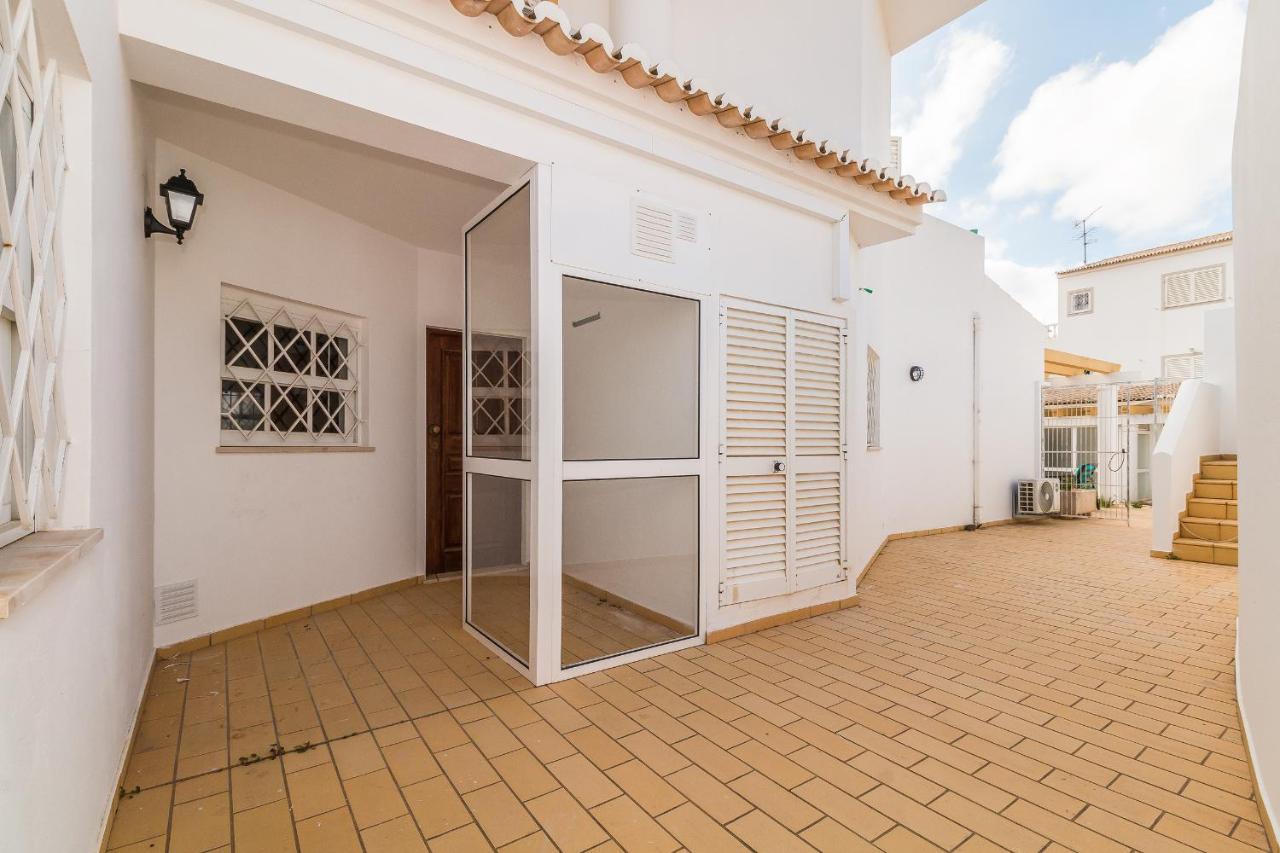 לאגוּ‏ש New Dawn'S Guesthouse By Algarve Golden Properties מראה חיצוני תמונה